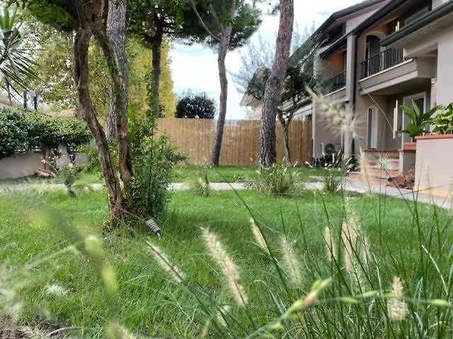 La Bomboniera Apartment Cervia 0*,
