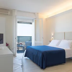 Hotel Kiss, Cervia